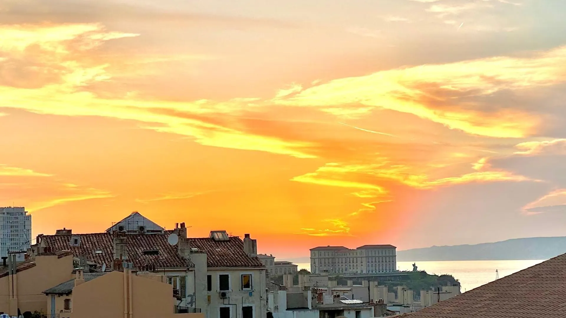 Cote Vieux Port - 105M2 - Port & Sea View Apartment Marseille